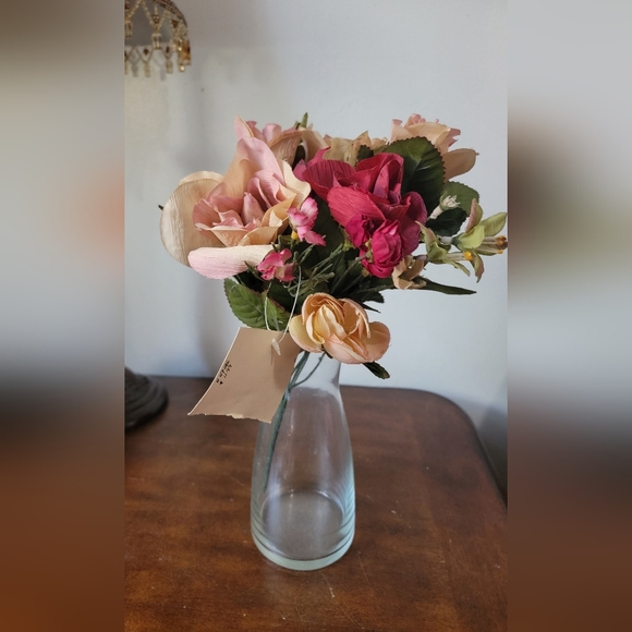 Rose Blossom Bouquet each, but I have 3 left - Picture 5 of 9